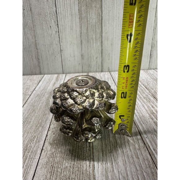 Vtg Set of 2 Silver Plated Pine Cone Candlestick Holders 2.5" Tall Holiday Decor - Picture 7 of 7